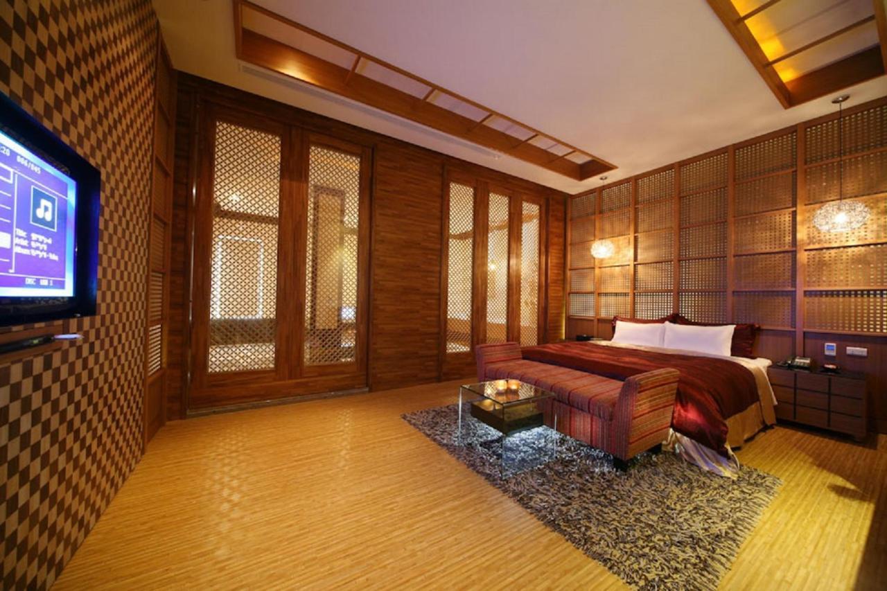 Hua Mu Lan Hotel Shalu Екстер'єр фото